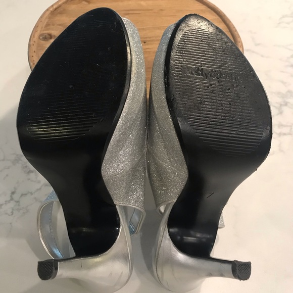 Kelly & Katie Silver Sparkle peep-toe heels - Picture 5 of 10